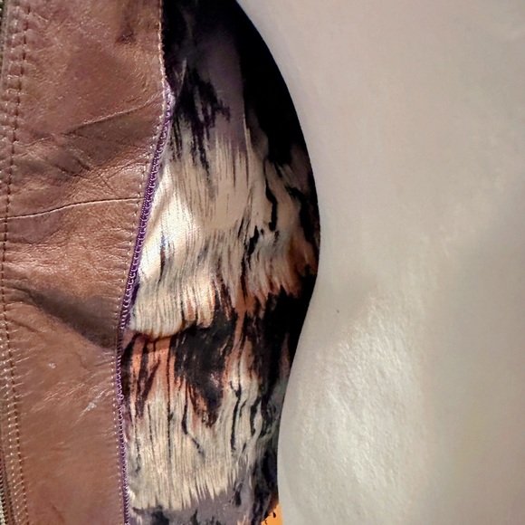 Danier Brown Leather Jacket with Zipper Closure (XXS) - Picture 8 of 10